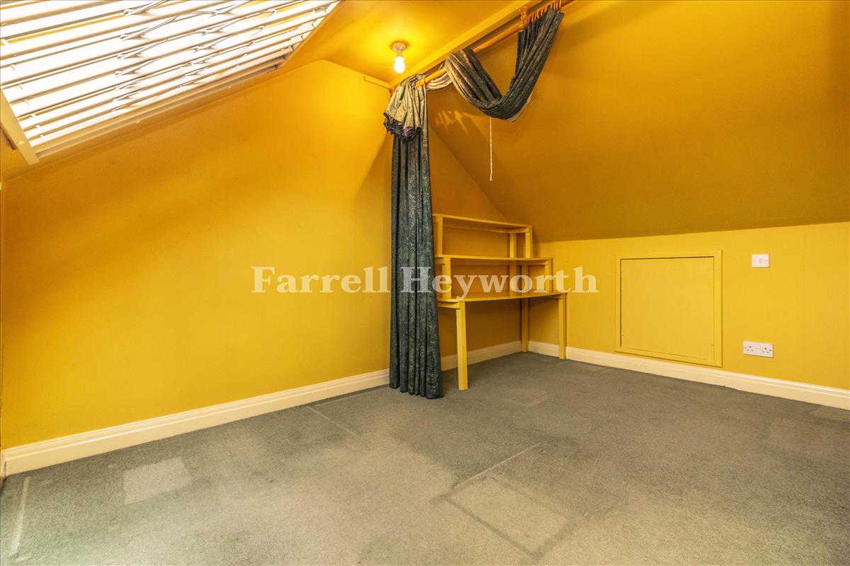 Loft Room b