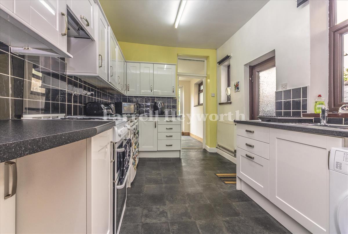 Kitchen c
