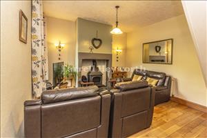 Lounge b