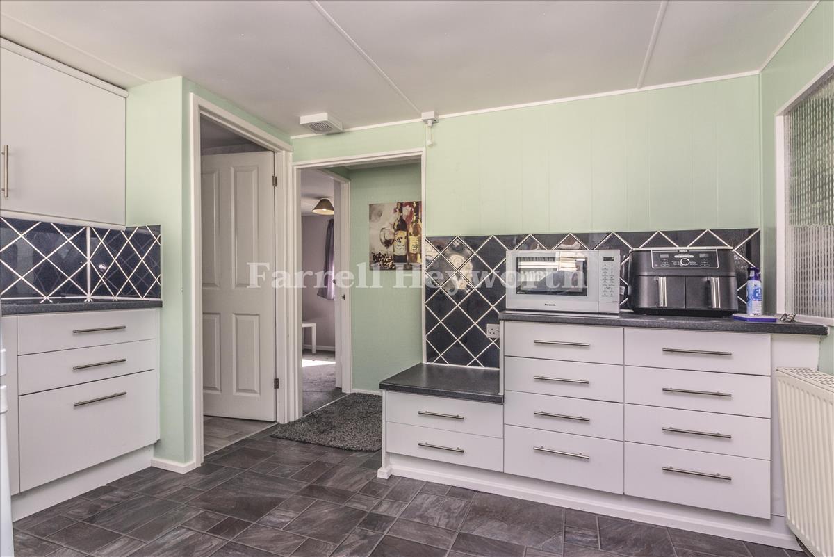 Kitchen b