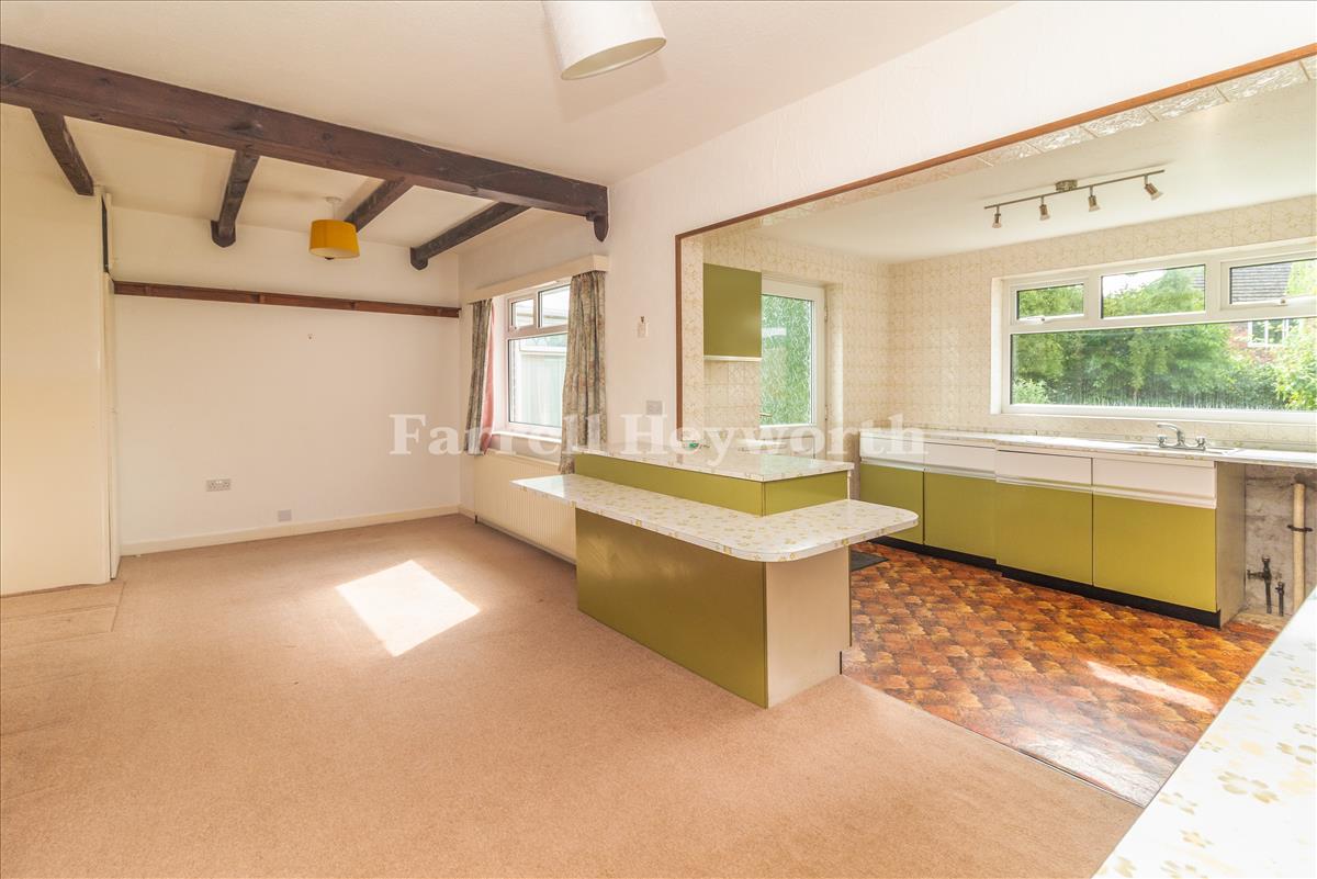 Kitchen Diner image 2