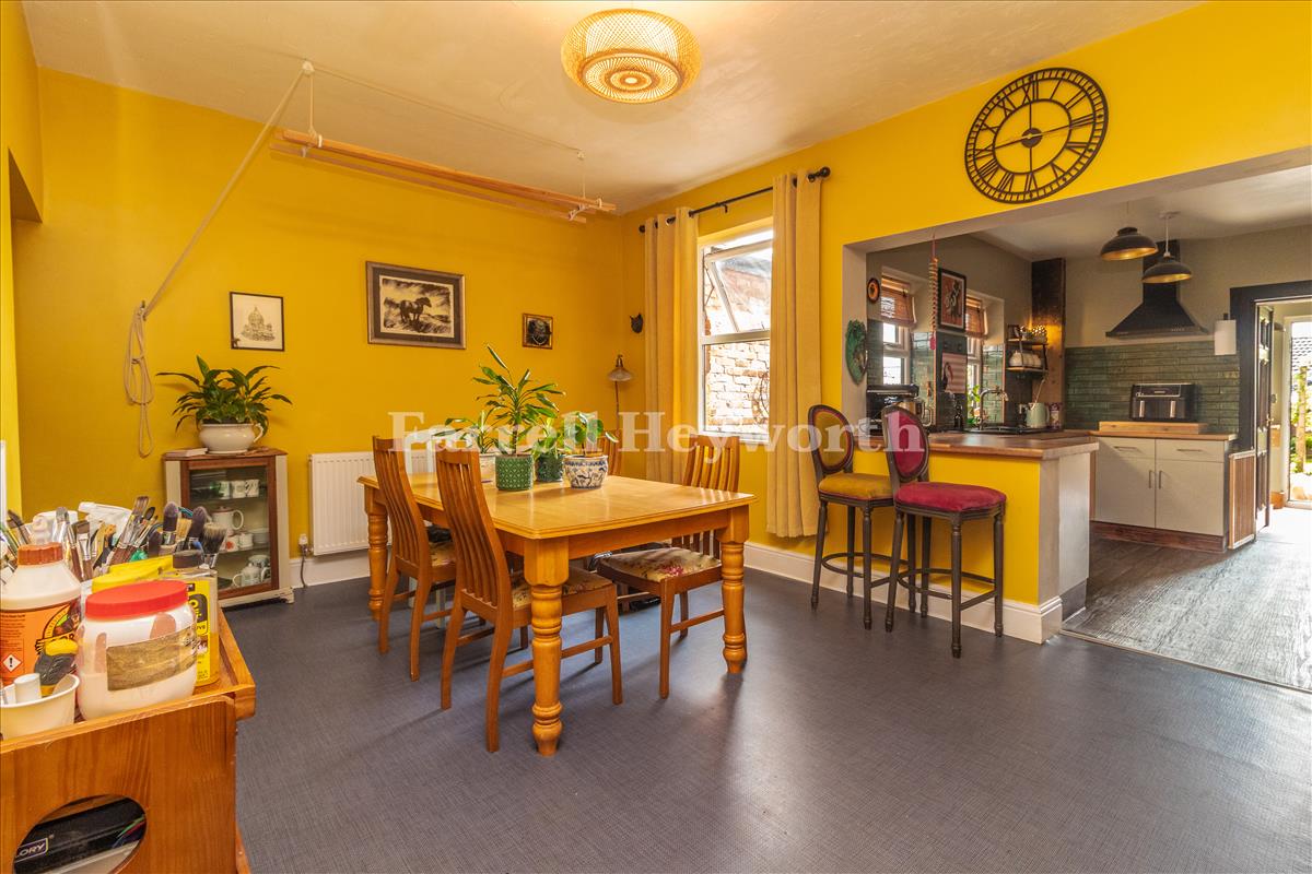 Dining Room image 3