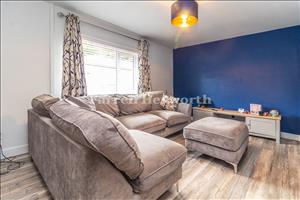 Lounge image 2