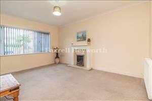 Lounge image 2