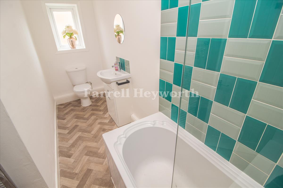 Bathroom image 2
