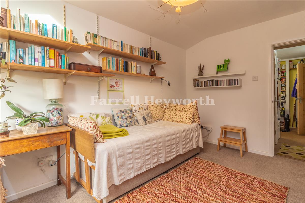 Sitting Room image 3
