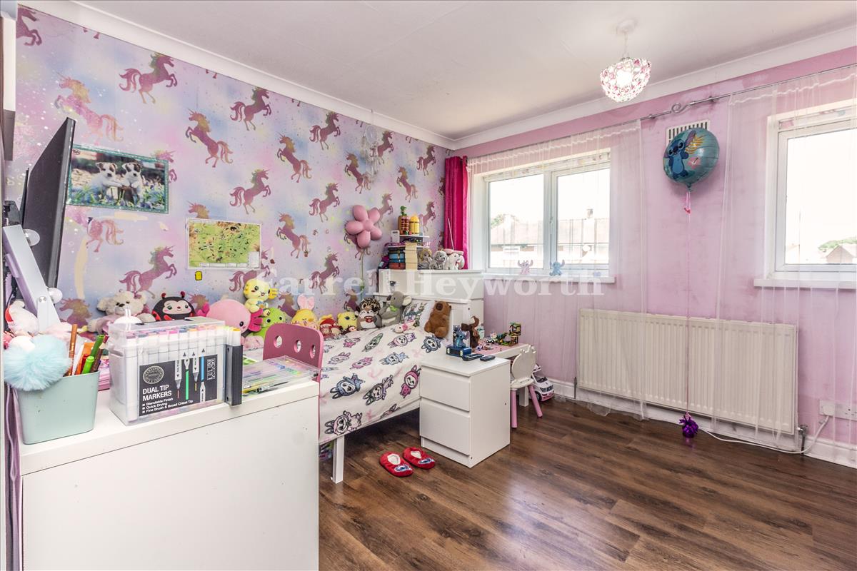 Bedroom Onwe