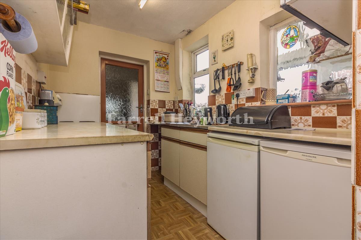 Kitchen veiw v