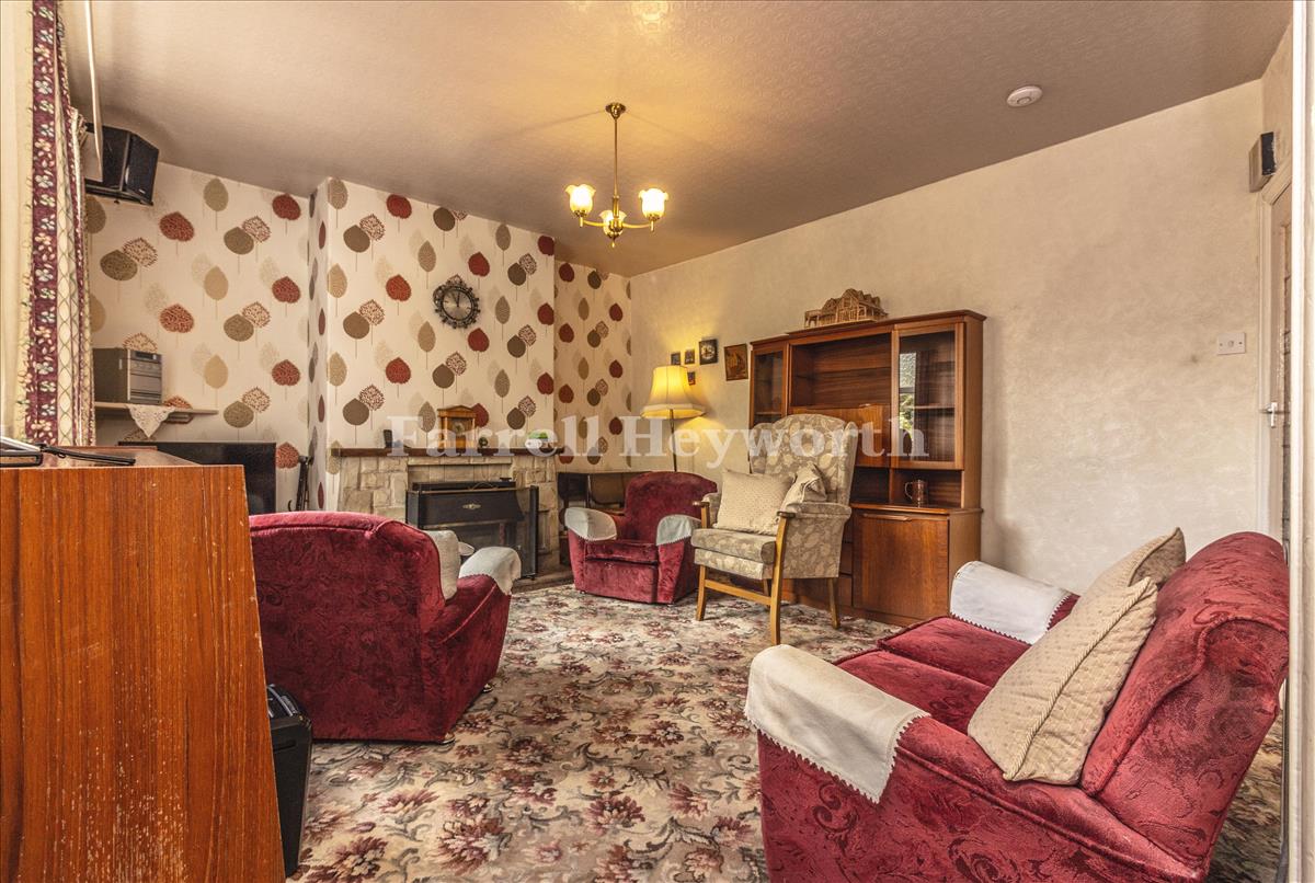 Rear Lounge