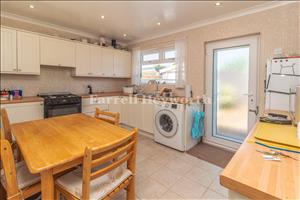 Kitchen Diner image 2