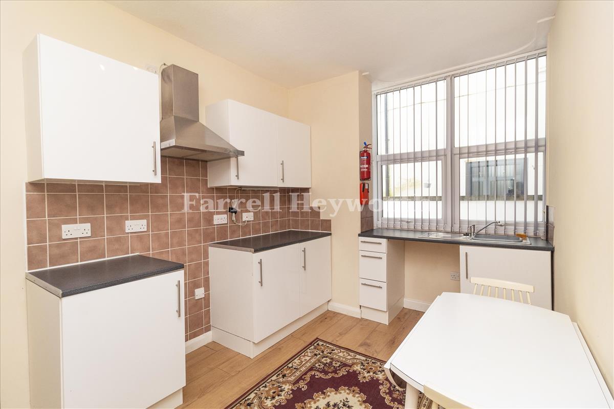 Flat 1 Kitchen view 2