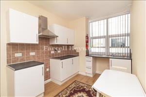 Flat 1 Kitchen view 2