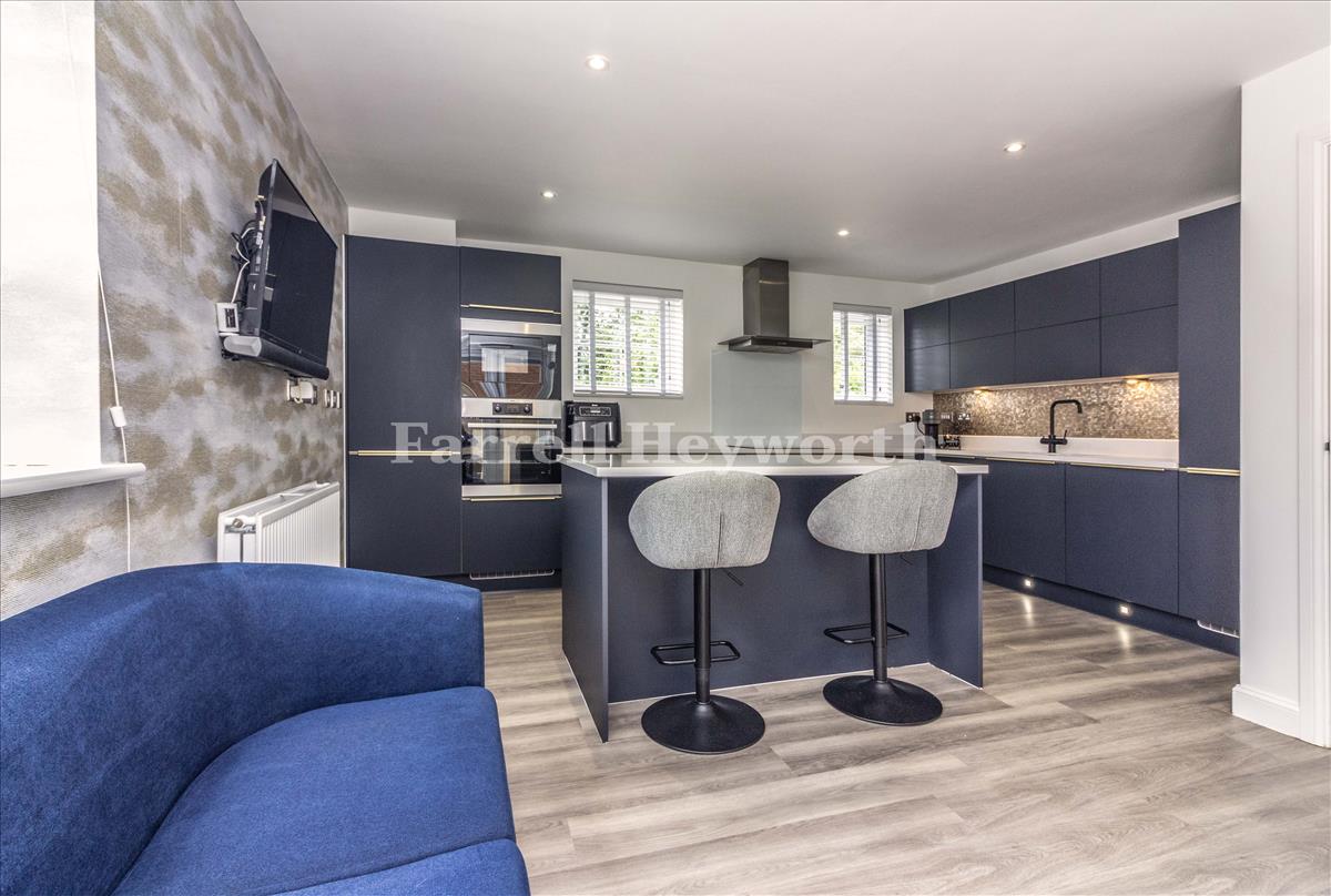 Kitchen f