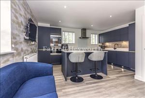 Kitchen f