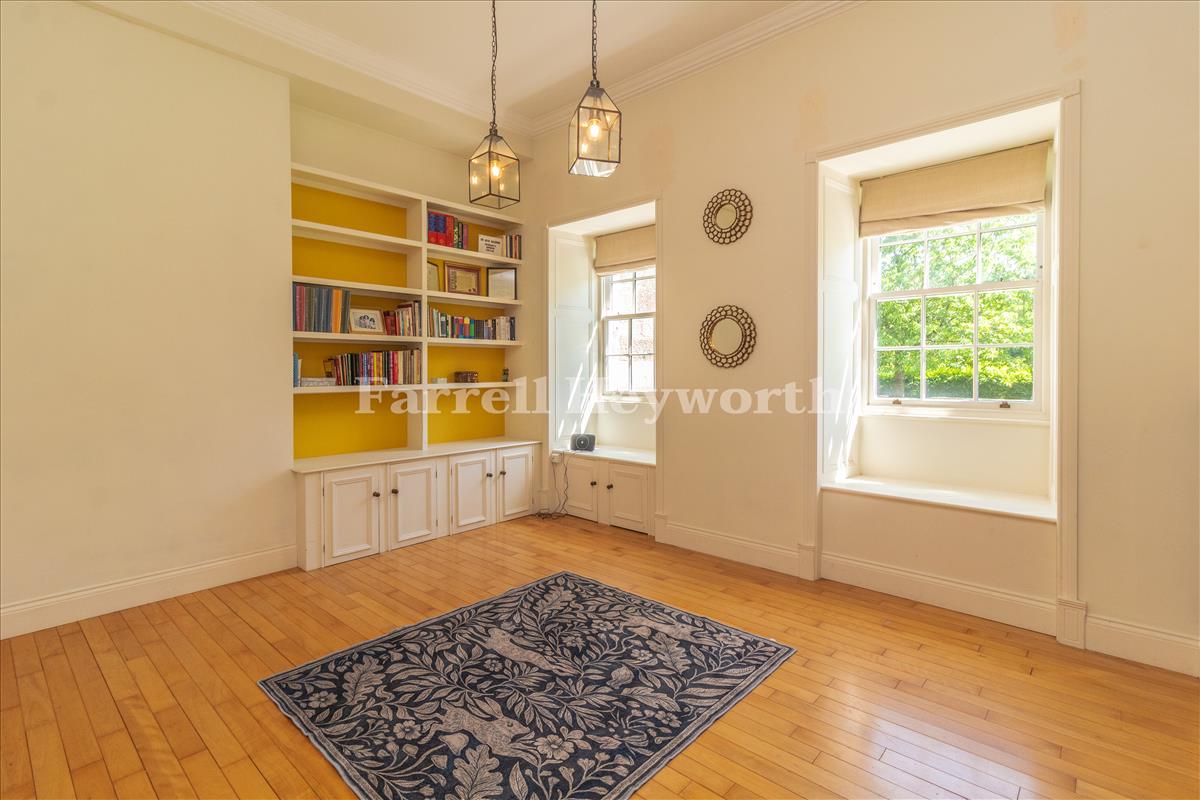 Reception Room Image 2