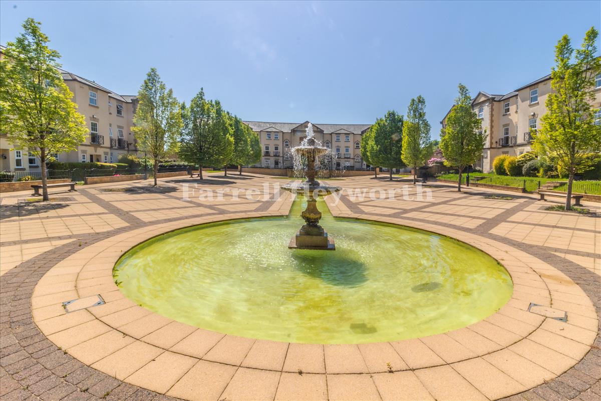 Courtyard image 2