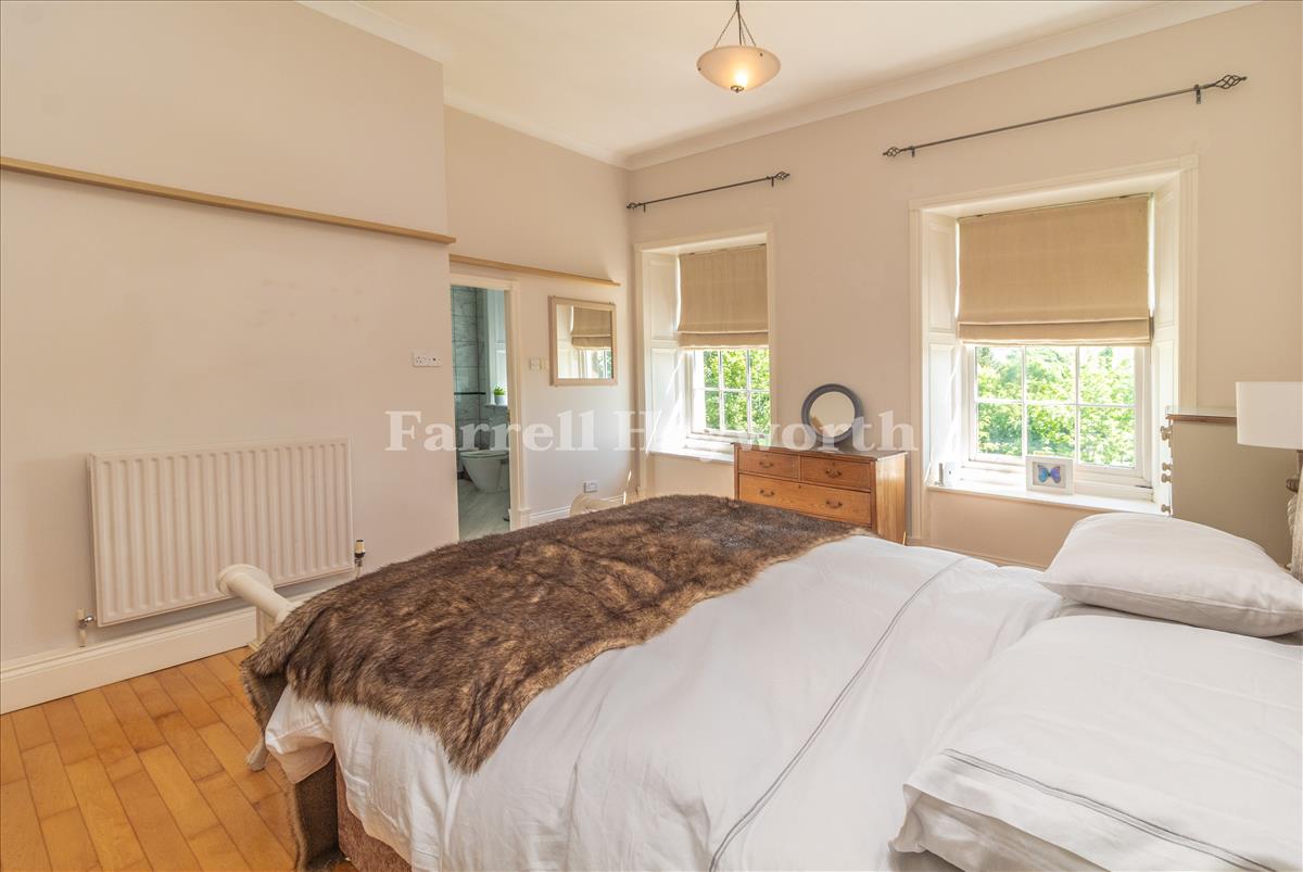 Master Bedroom image 3
