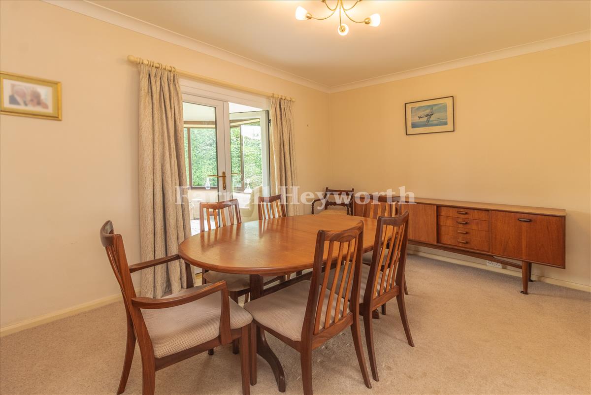 Dining Room image 3