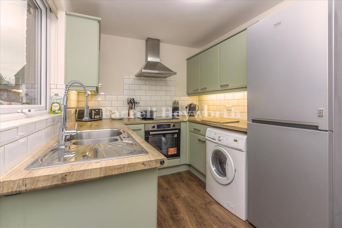 Kitchen b