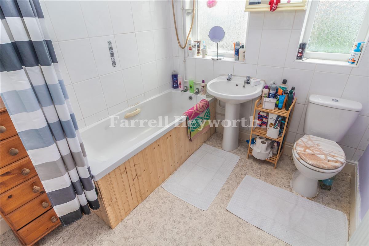 Bathroom image 2
