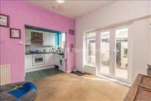 Kitchen Diner image 2