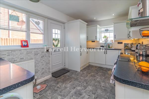 Kitchen image 2