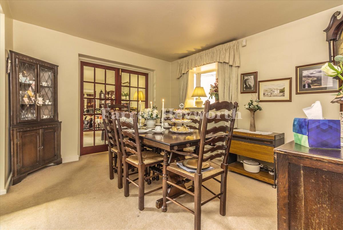 Dining c