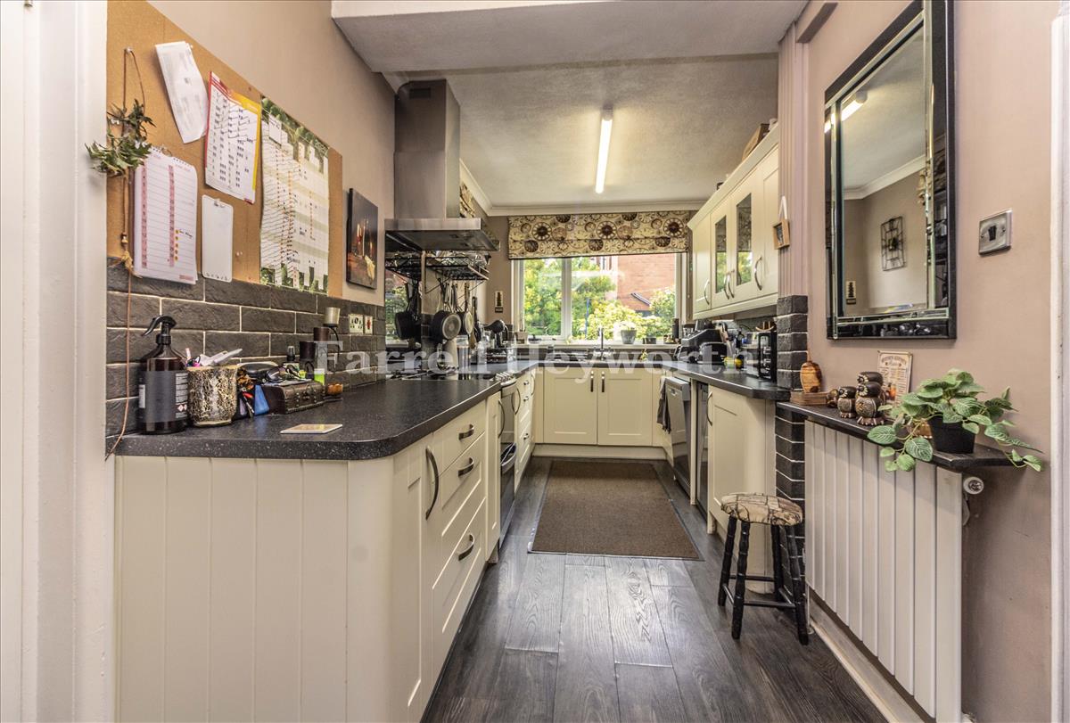 Kitchen view v