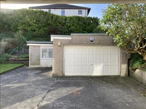 Oakley Road Large Garage