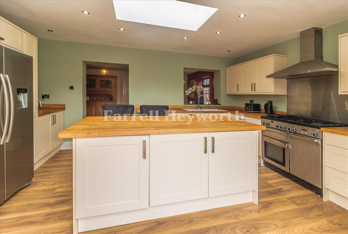 Kitchen image 2