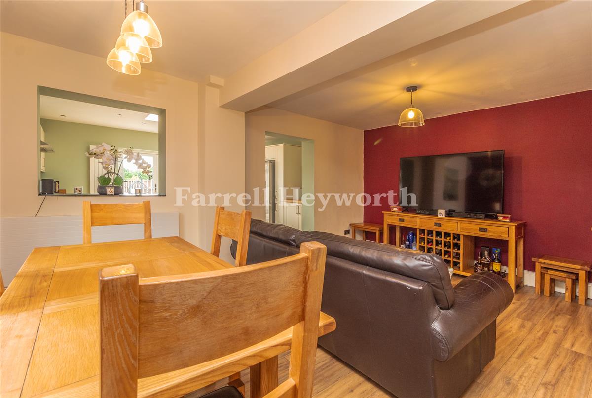 Sitting Room image 3