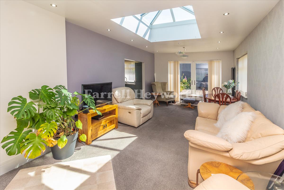 Sitting Room image 2