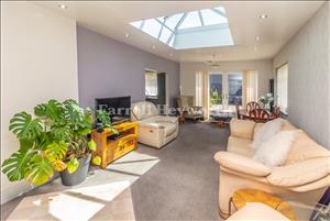 Sitting Room image 2
