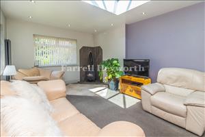 Sitting Room image 3