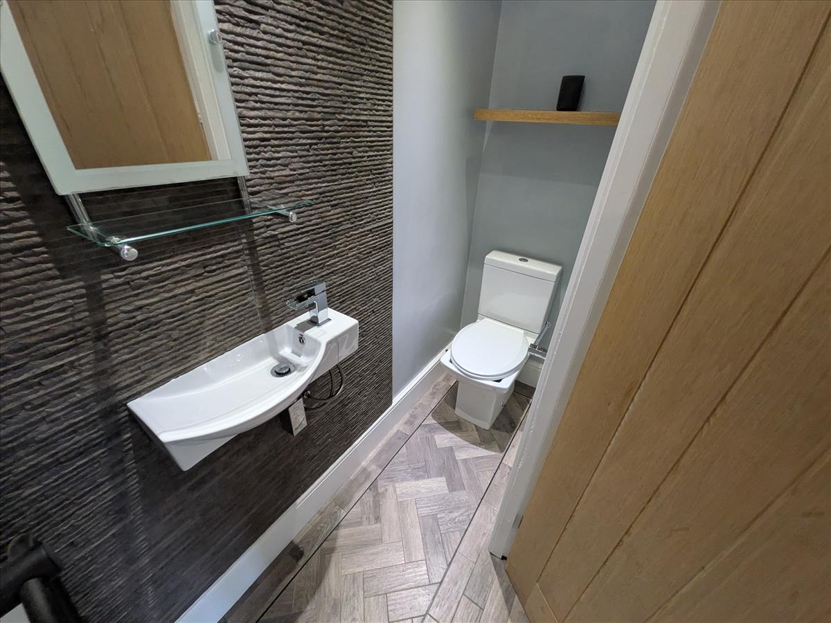 GF WC