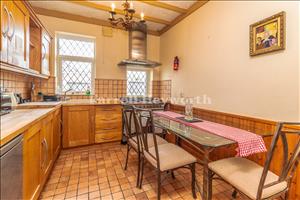 Kitchen image 2