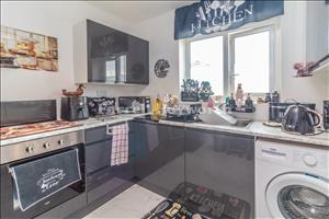 Kitchen image 2