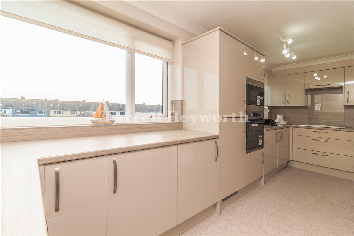 Kitchen image 2
