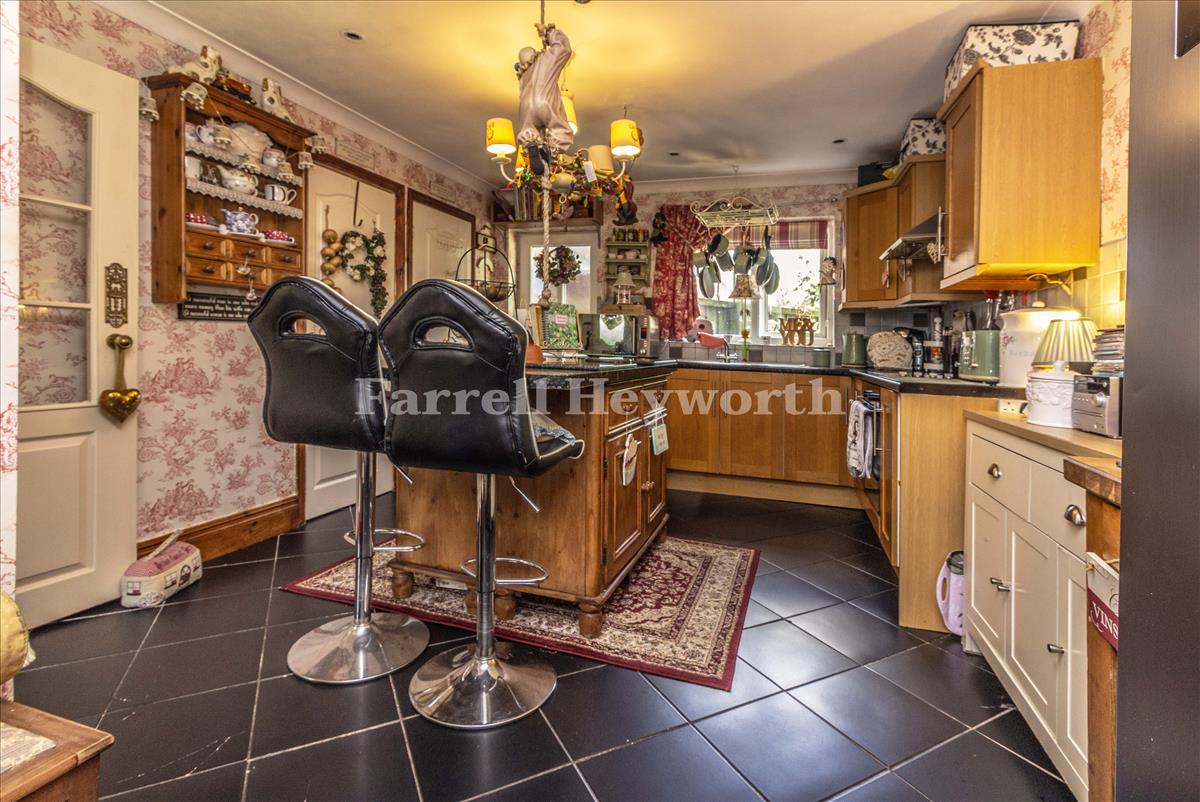 Kitchen b