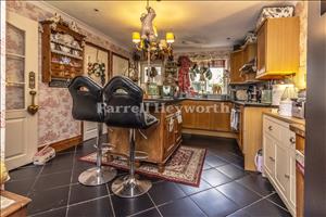 Kitchen b