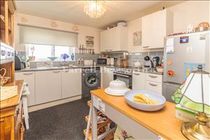 Kitchen image 2