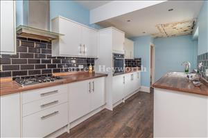 Kitchen image 2