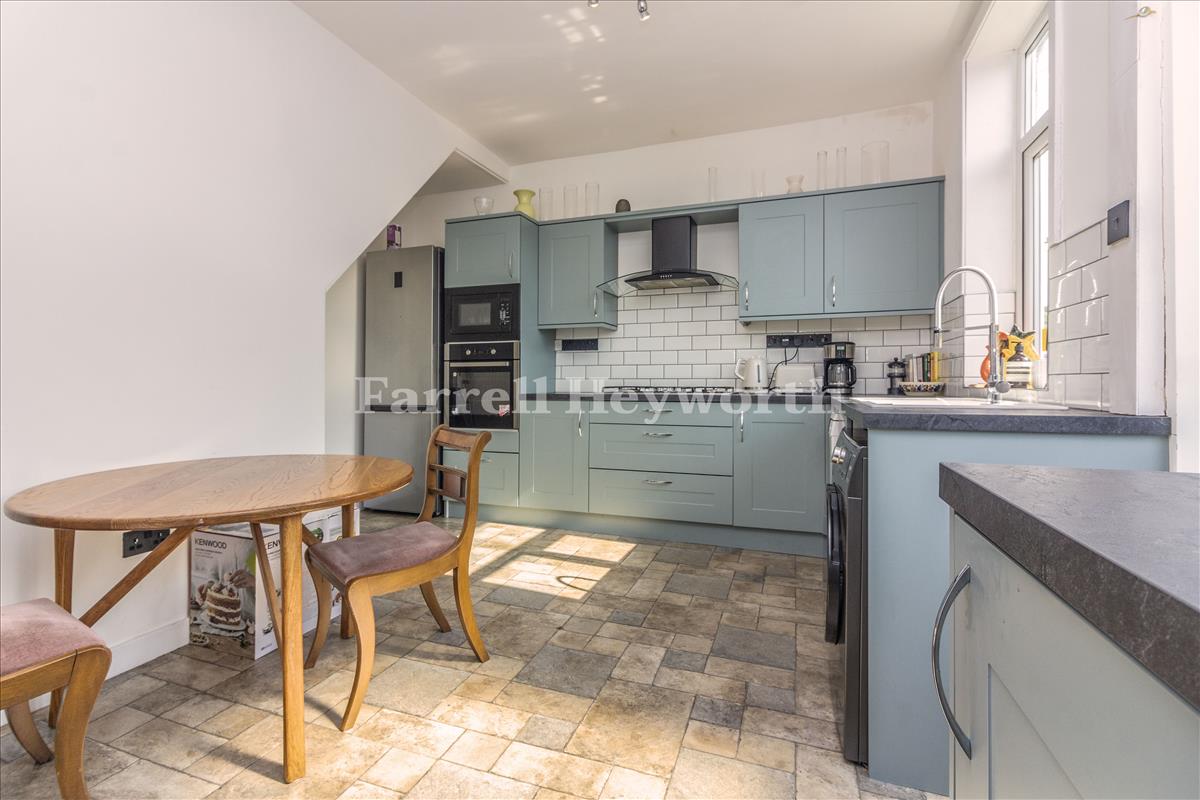Kitchen b