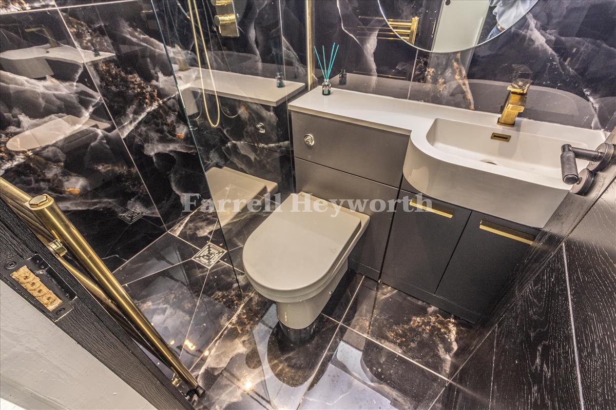 En Suite b