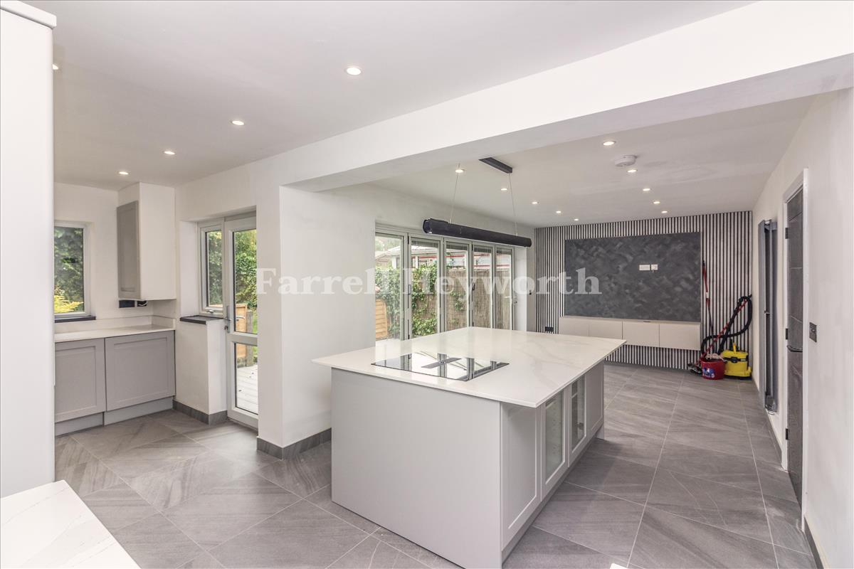 Kitchen e