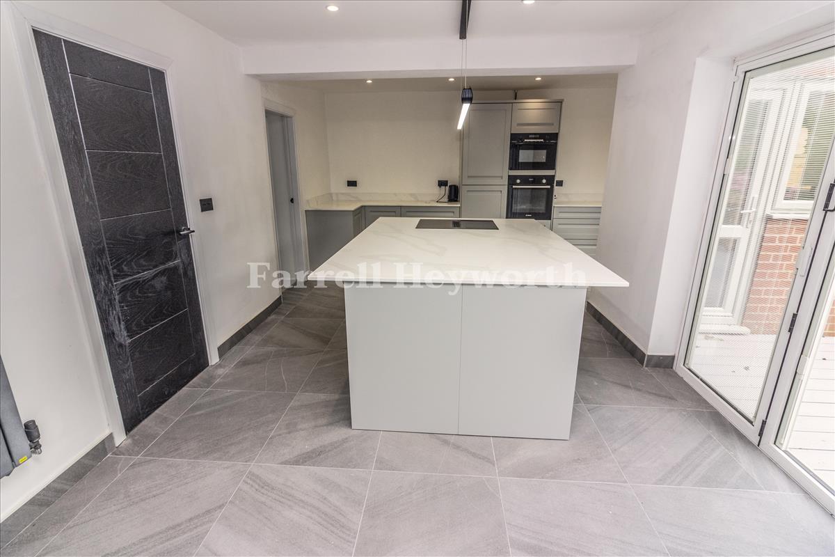 Kitchen h