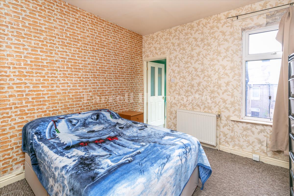 Bedroom 1 view 3