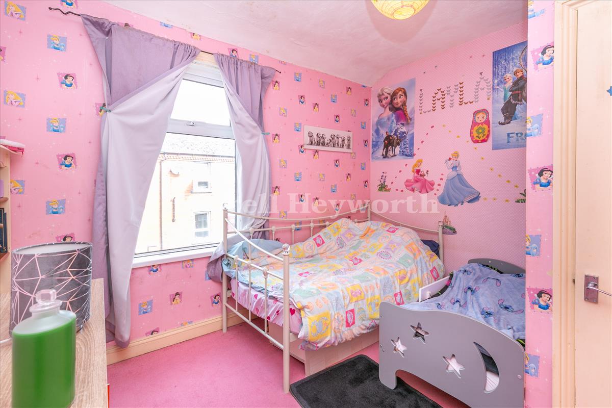 Bedroom 2 view 3