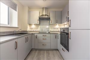 Kitchen b