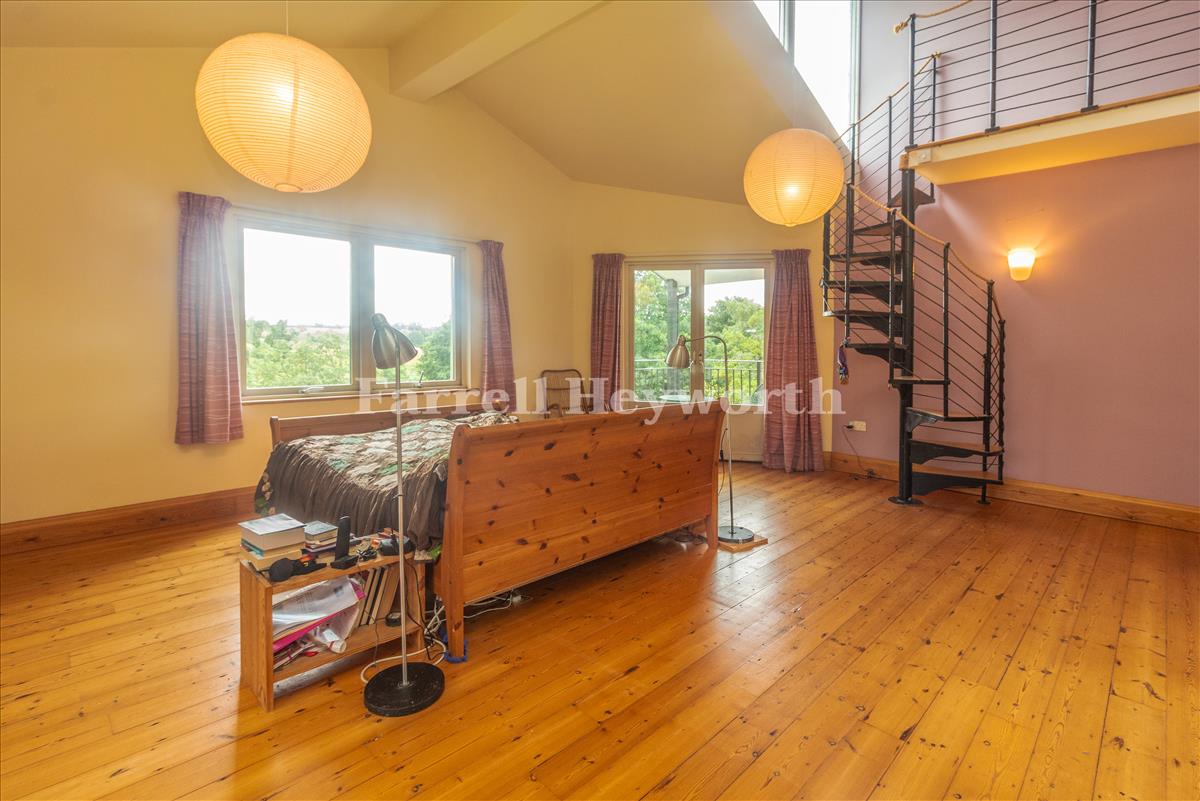 Master Bedroom image 2